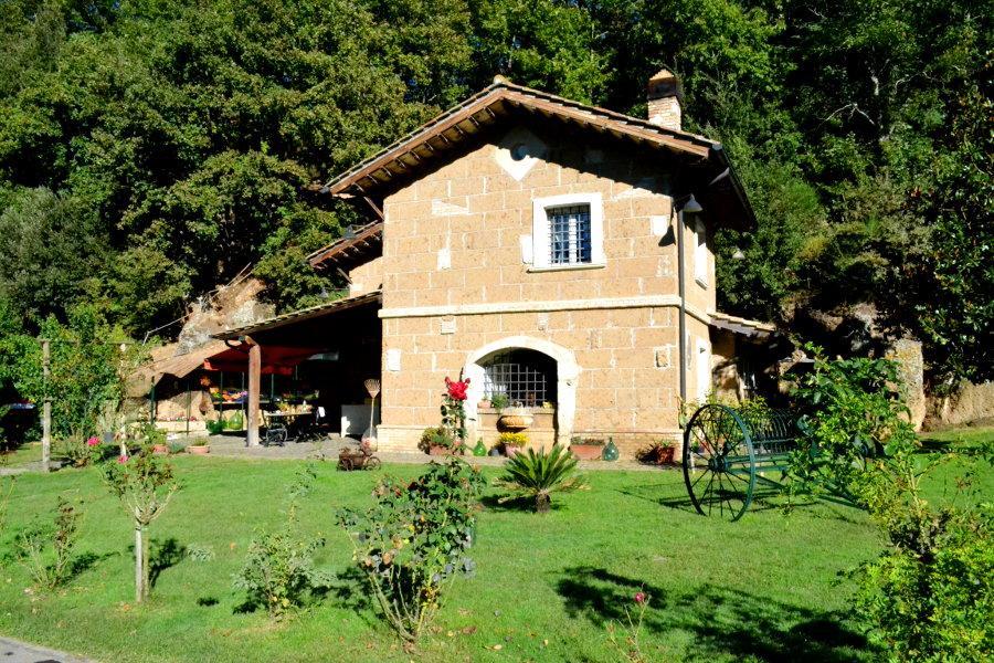 Agriturismo La Sorgente Di Nepi Hotel Exterior foto